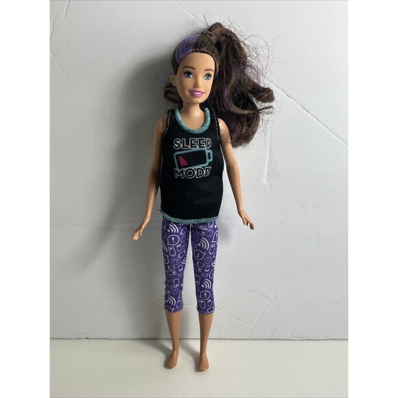Barbie BABYSITTERS INC BEDTIME SKIPPER Sister Doll - Purple Brown Hair w/ Outfit - Picture 1 of 5